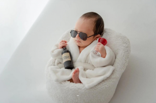 梁山宝宝拉白色粘液